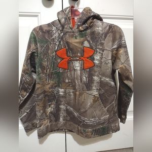 Boys Under Armour Realtree hoodie